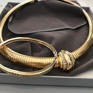 Gold-necklace and bracelet